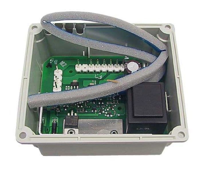 Napájací modul chladničiek Bosch Siemens (00266656)