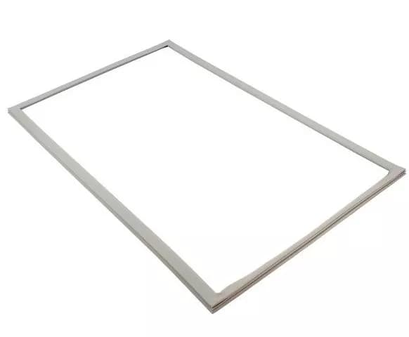 Tesnenie dverí 840 x 572 mm / 84 x 57,2 cm do chladničky Whirlpool Indesit - 480132101188