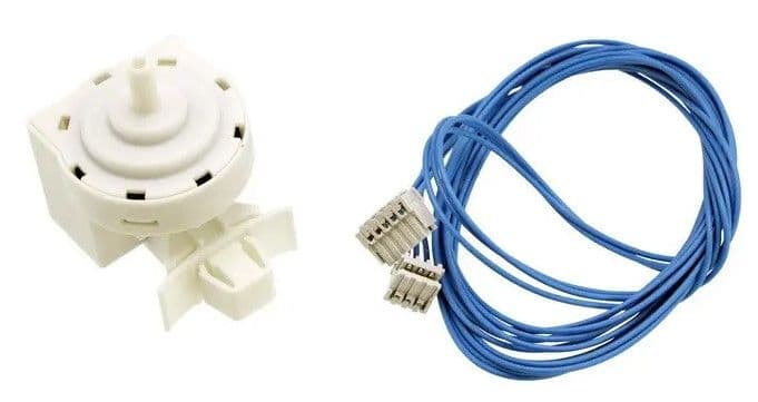 Tlakový spínač/presostat k práčke Whirlpool/Indesit C00381612